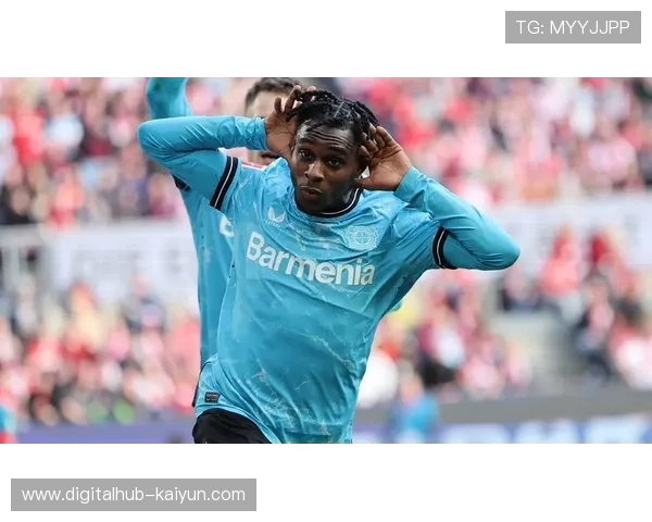 从0-2到3-2：勒沃库森逆转斯图加特，弗林蓬绝杀引爆全场