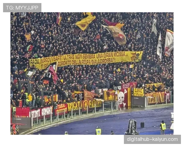 威斯特法伦南看台巨型Tifo,致敬即将离任的多特蒙德总监凯尔 威斯特法伦南看台巨型Tifo,致敬即将离任的多特蒙德总监凯尔